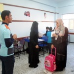 مديرة-الفرع-الإنجليزي-تنصح-أولياء-الأمور-بشراء-حقائب-أخف-15