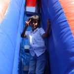 استقبال الطلاب في أول يوم دراسي بفرع معين الإنجليزي (16)