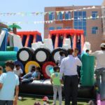 استقبال الطلاب في أول يوم دراسي بفرع معين الإنجليزي (21)