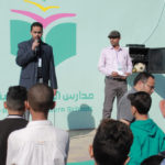 استقبال الطلاب في أول يوم دراسي – مدارس الرشيد الحديثة فرع معين بنين (13)