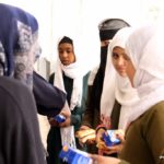 طلاب مدارس الرشيد الحديثة ينظمون إفطارًا لطلبة مدرسة الرماح الحكومية (16)